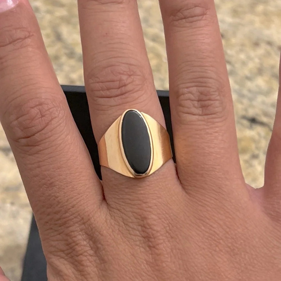 Jewelry - Elegant 19k Portuguese Gold Ring Black Onyx Timeless Statement Piece Size 8.5